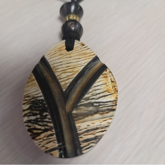 Handcarved Necklace Spiritual Realm Shop  Spirit Protector Evocation - Picture 2 of 6